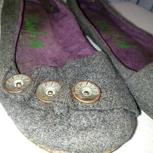 GUC, Girls Blowfish Gray Tweed style flats w/ metal toned button accents, Sz 13.